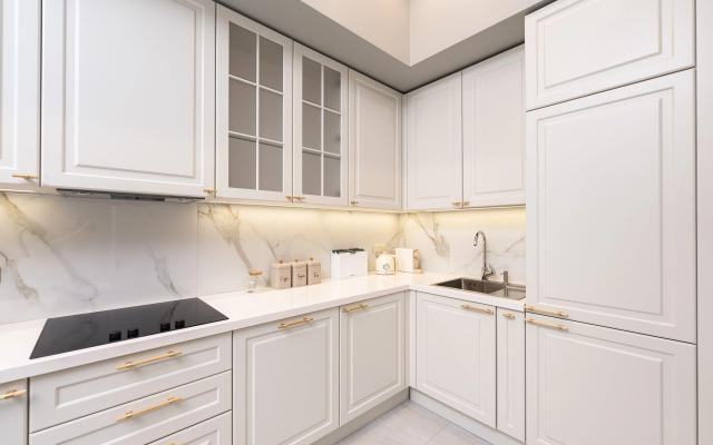 Апартаменты с видом на Невский проспект