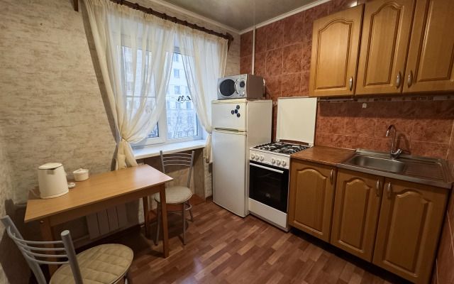 Квартира 2-комнатная на Коминтерна 22