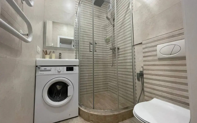 Uyutnye apartamenty na ulitse Myasnikova Flat