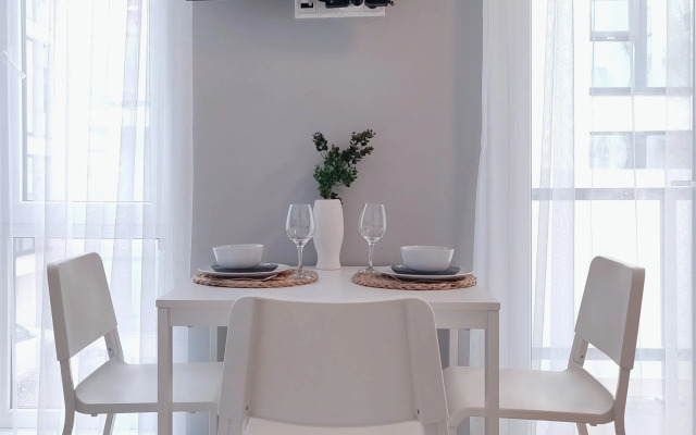 Dvukhkomnatnaya Molodogvardeyskaya 2/95 Flat