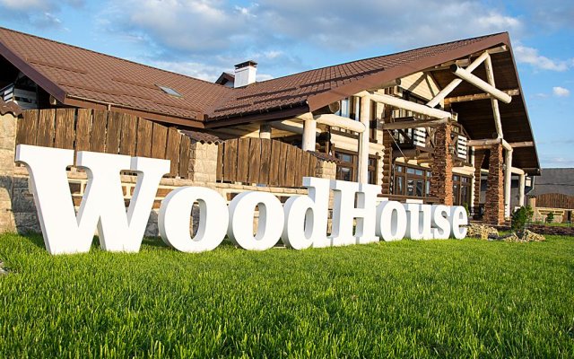 WoodHouse Hotel