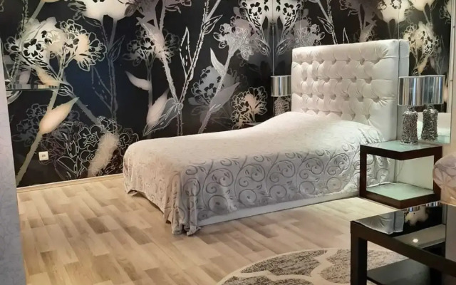 Апартаменты Романтика в центре Нижнего