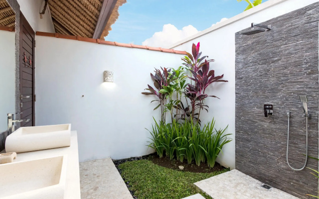 Вилла Candi Kecil Empat