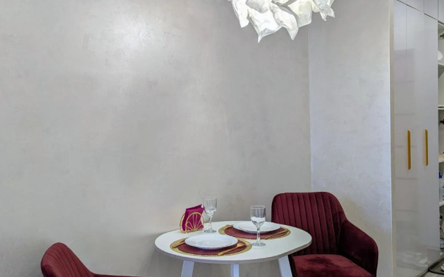 Helenrooms - Uyutnaya Kvartira Na Naberezhnoy Flat