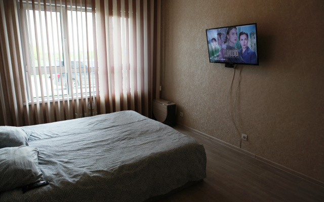 Apartamenty DLH - Trehkomnatnye u dendroparka Sinagina