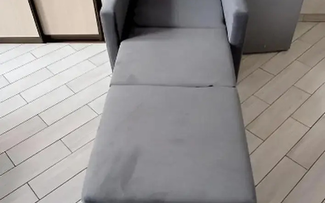 Квартира с квадратной подсветкой