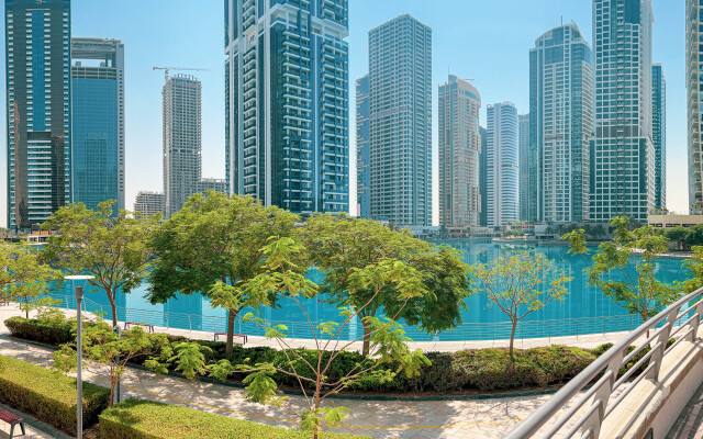 Cosmos Living Elegant Studio Near Dubai Marina Apartments