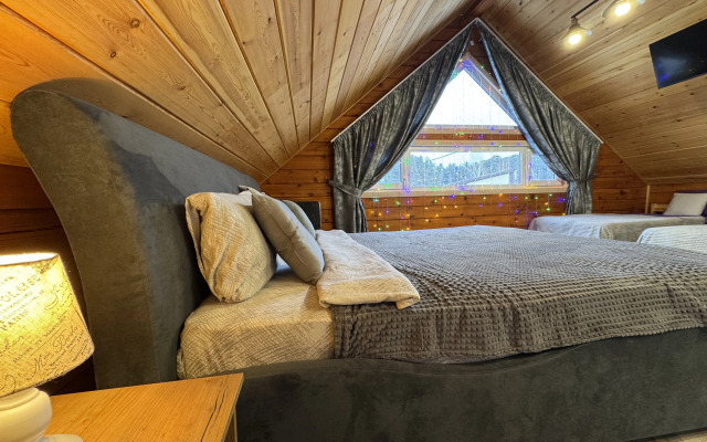 Uyutny Derevyanny Domik U Reki Private House