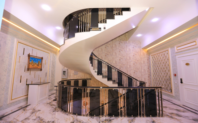 Ayni Hotel