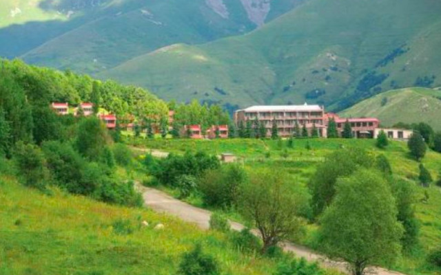 Ani Resort