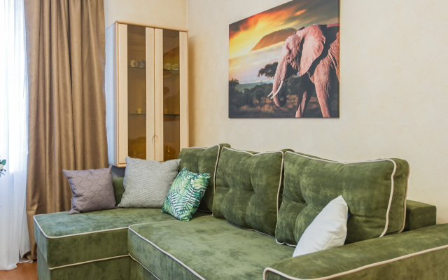 GM s Vidom na Zoopark i Moscow city Apartments