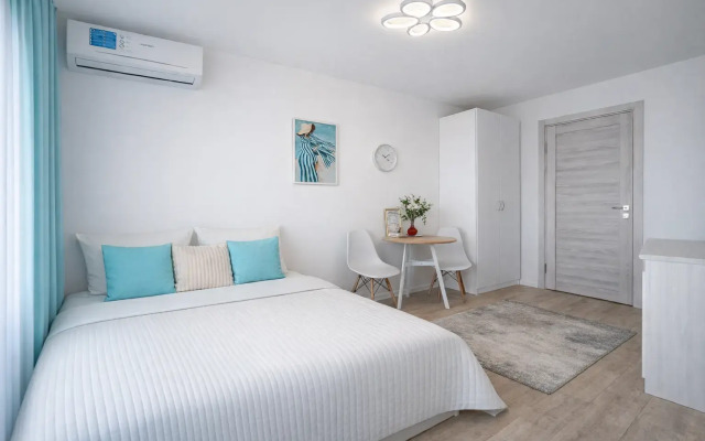 Апартаменты  Ново-Садовая 273