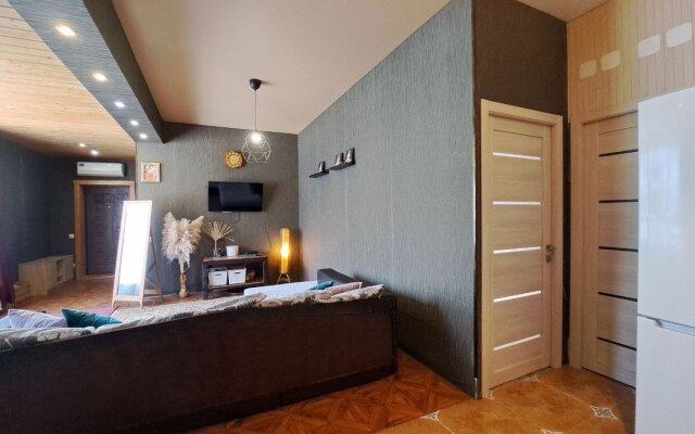 Prostornaya V Stile Loft Flat