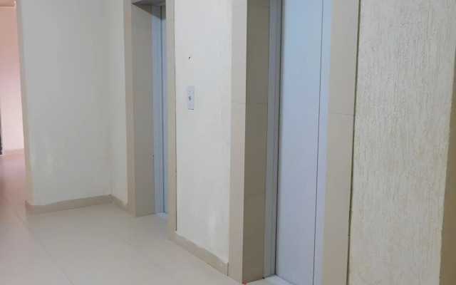 Tsvetnik Tsentr Bunimovicha 1a Flat