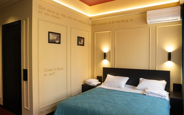 Отель Harat's inn