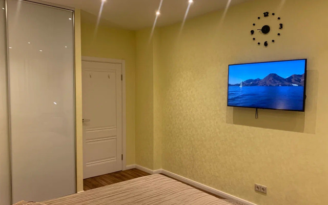 LifeHome Na Ivanova 1 Apartments