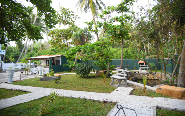 Relax House