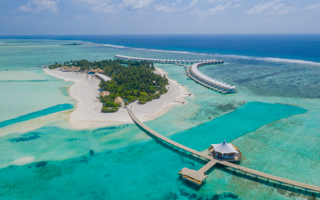 Cinnamon Hakuraa Huraa Maldives Hotel