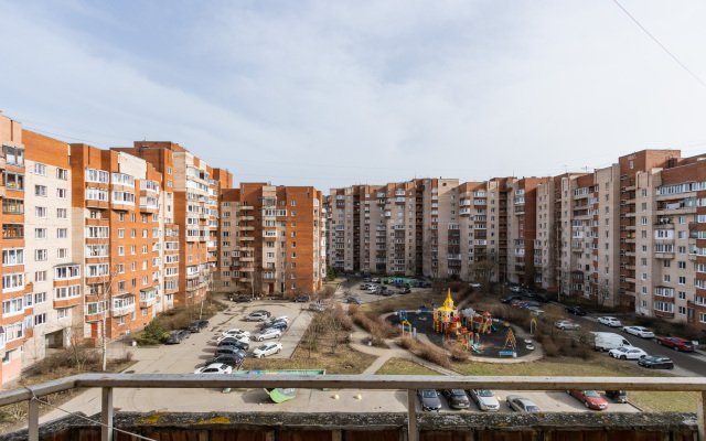 V Kronshtadte  Flat