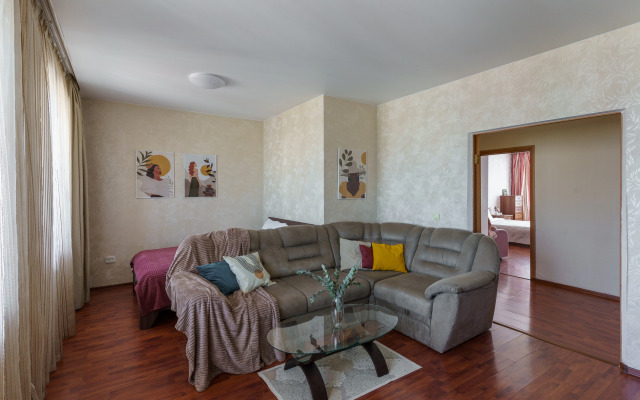 Valeri Na Solnechnom Proyezde 7 Apartments
