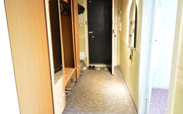 Kvartira U Metro Grazhdanskiy Prospekt Apartments