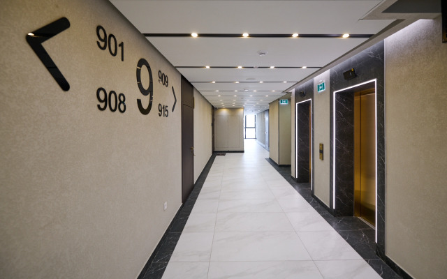 Alis V Alkon Tauer M Dinamo 913 Apartments