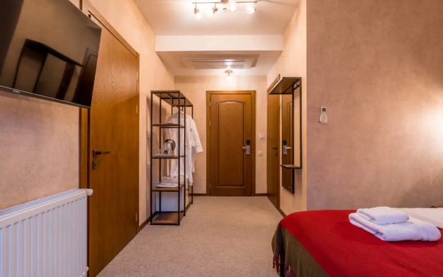 Hotel Green Inn Hotel