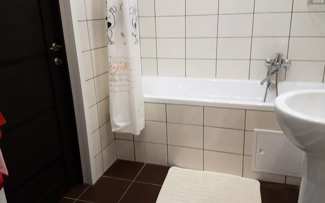 25 Let Oktyabrya Istra Posutochno Flat