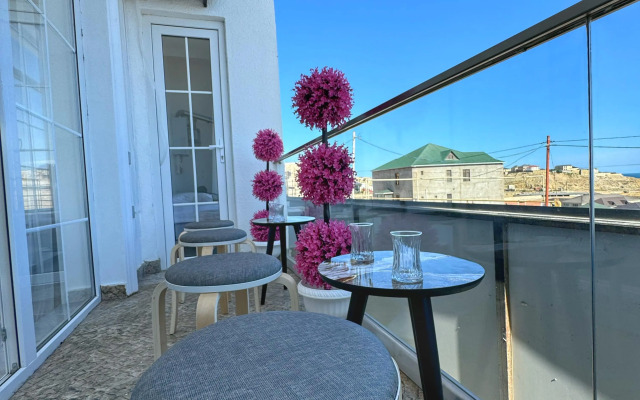 Premium Sea View Hotel & Hostel