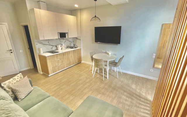 Apartament Green v Rezidentsii Baykalskiye Kholmy