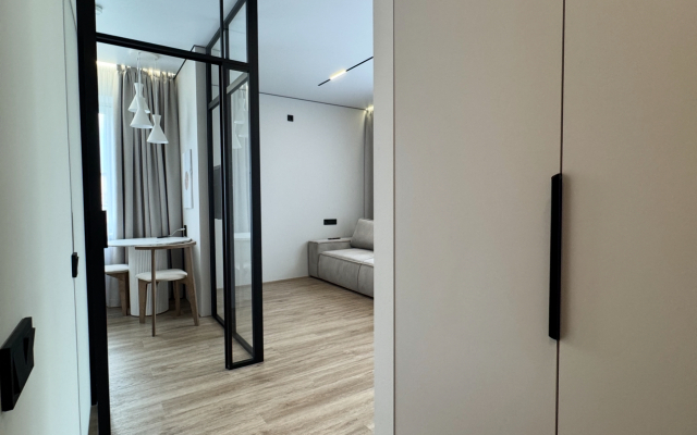 Stilnaya Studiya V Tsentre Kaliningrada Flat
