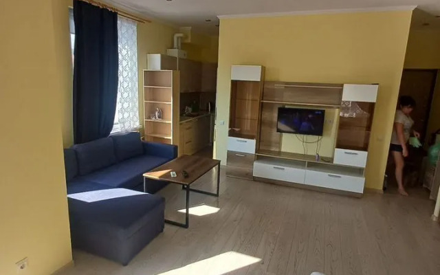 Na Subtropicheskoy 6 Flat