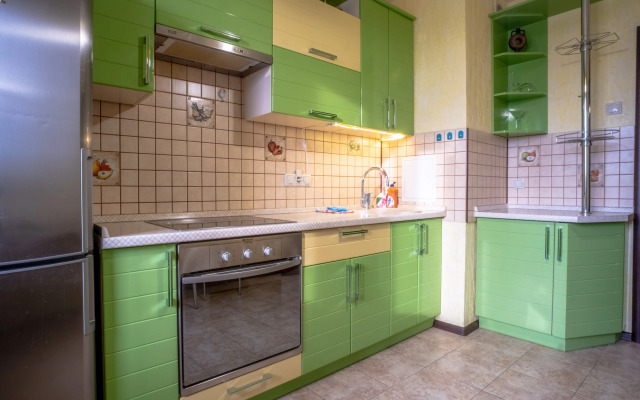 Квартира большая двухкомнатная в отличном районе