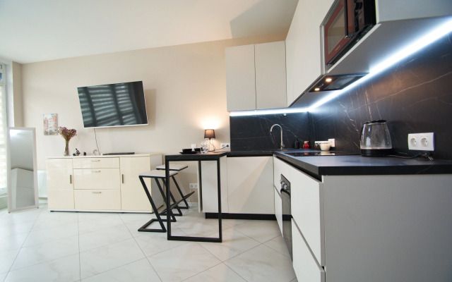 Aparton 1 Komn Nikoly Tesly 18 Apartments