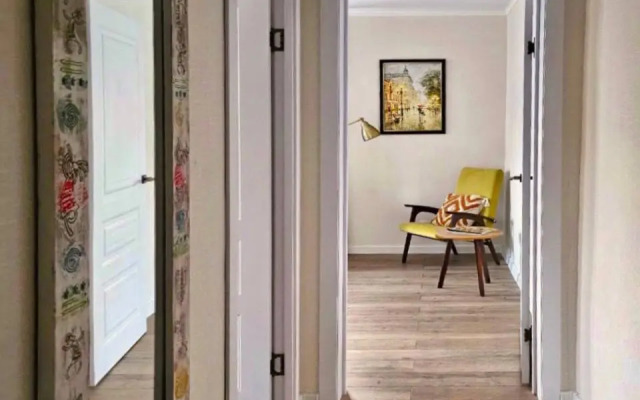 S Istoriey Flat