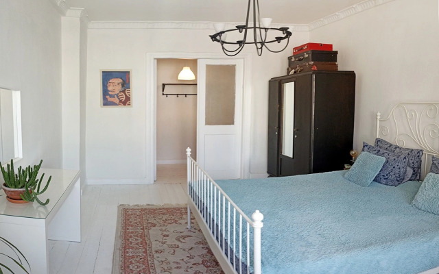 Квартира Двухкомнатная на Свердлова 62