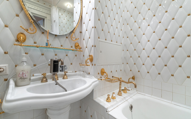 S Konditsionerom Vozle Kievskogo Vokzala Flat