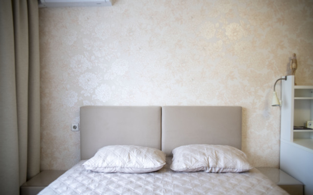 Na Narodnoy 52 Flat