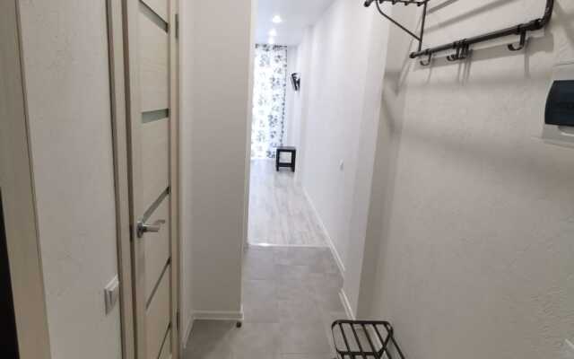 Апартаменты на Бульваре 30-летия Победы 42