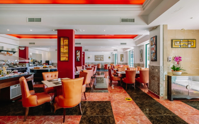 Grand Muthu Forte da Oura Hotel