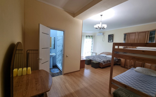 Malakhit Guest House