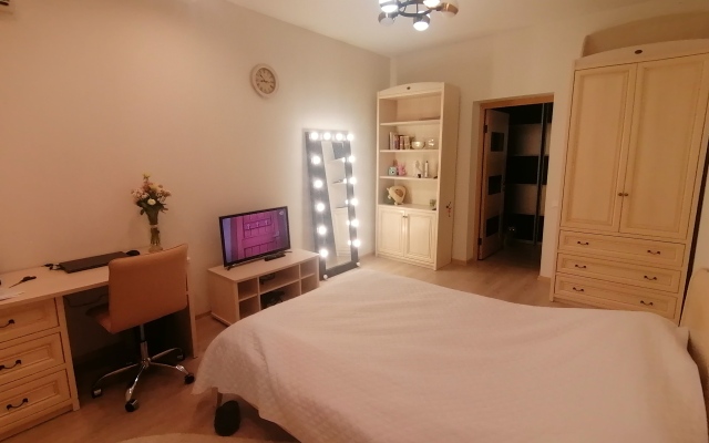 Апартаменты c двумя спальнями  на улице Мира