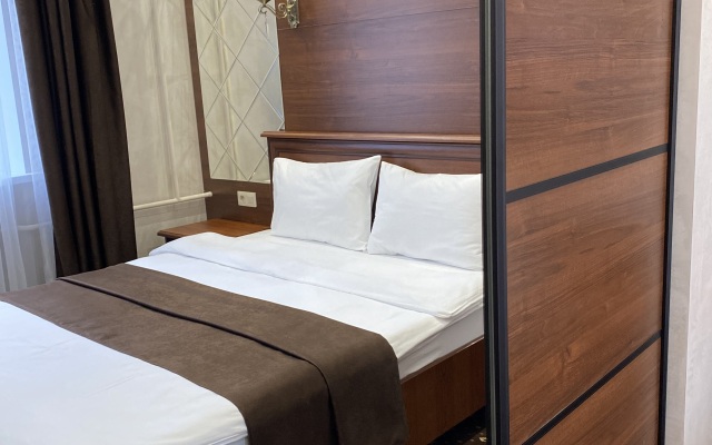 Korona Hotel