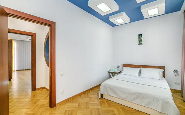 Stella Luxury Apartment in Nizami Street, Apartments