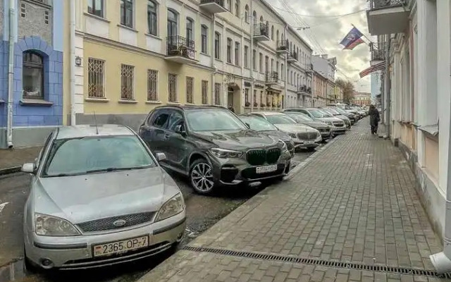 Апартаменты Просторные в Сталинке в Самом Центре Минска