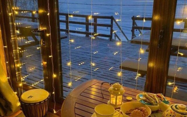 Частный дом на Волге 2