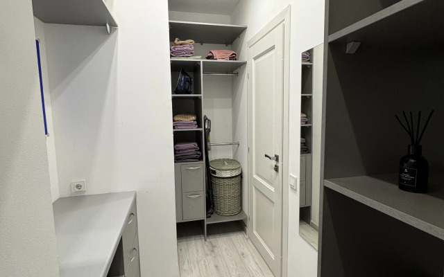 Uyutnaya Melik Karamova 4 Flat