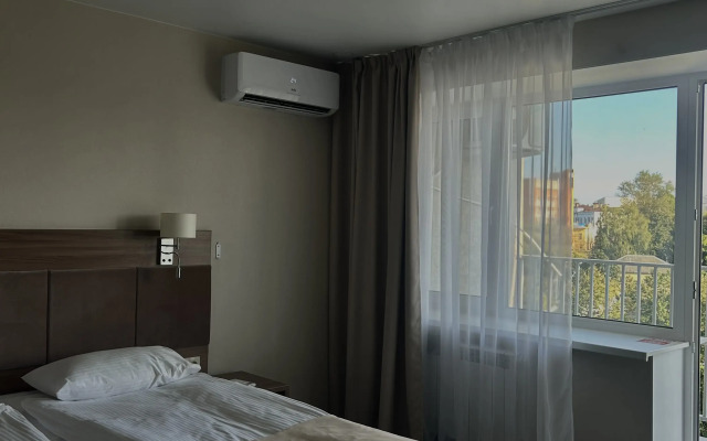 Turist Hotel