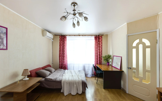 V Tsentre Flat