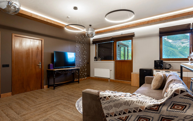 BoogelWoogel Bar&Hotel Rosa Khutor  Hotel